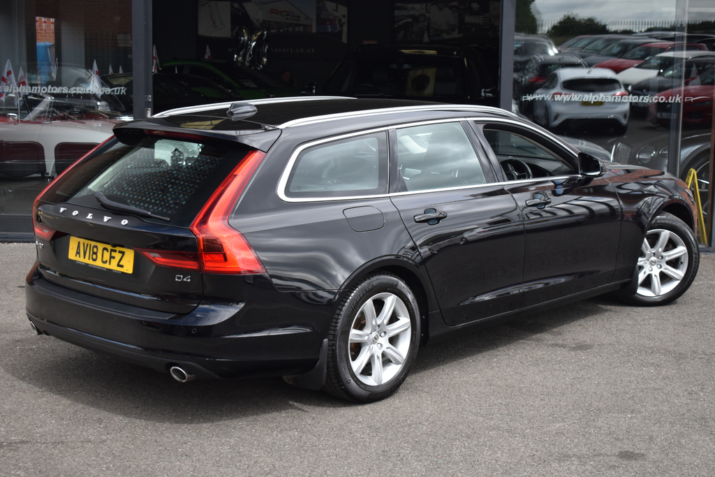 Volvo V90 2.0 D4 Momentum Estate Euro 6 Ss  #5