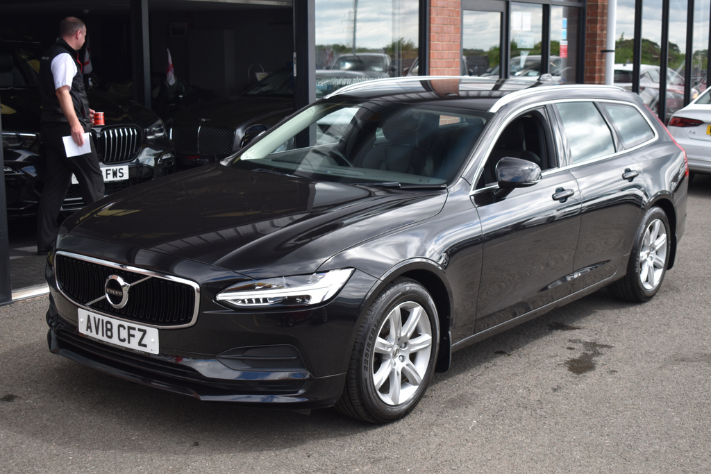 Volvo V90 V90 Momentum Pro D4 Black #16