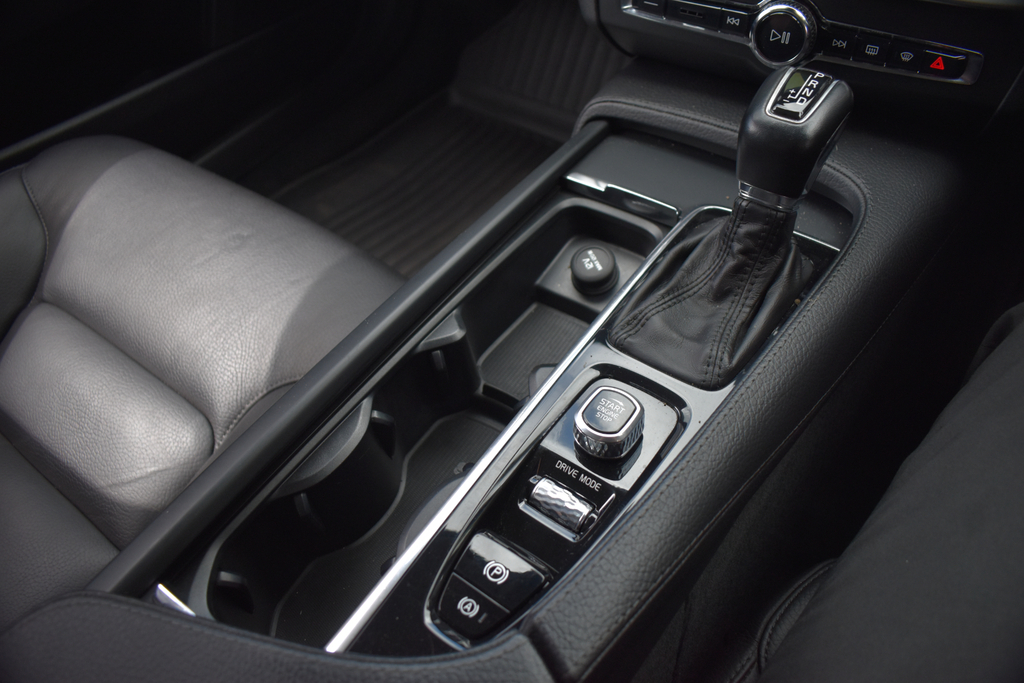 Volvo V90 V90 Momentum Pro D4 Black #65