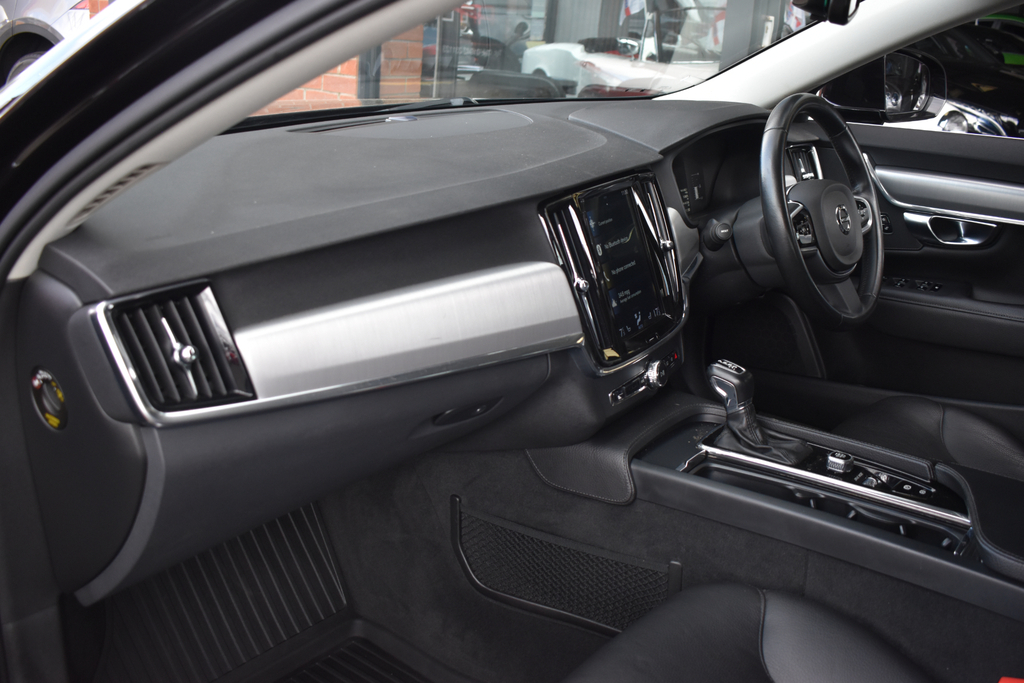 Volvo V90 V90 Momentum Pro D4 Black #34