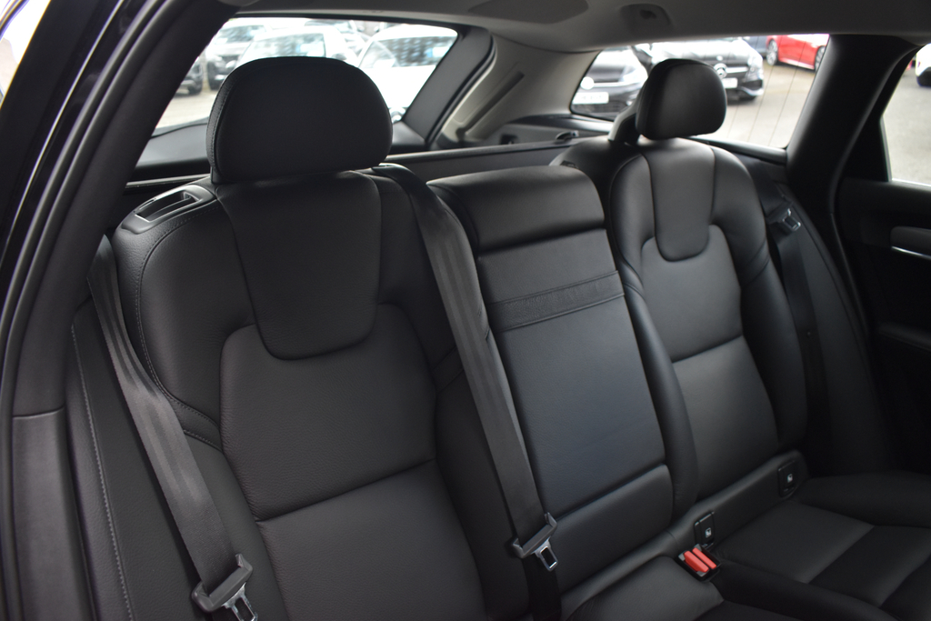 Volvo V90 V90 Momentum Pro D4 Black #29