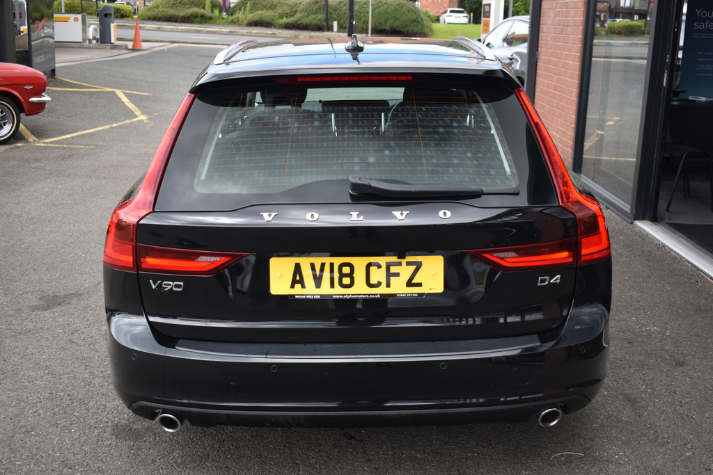 Volvo V90 2.0 D4 Momentum Estate Euro 6 Ss  #6