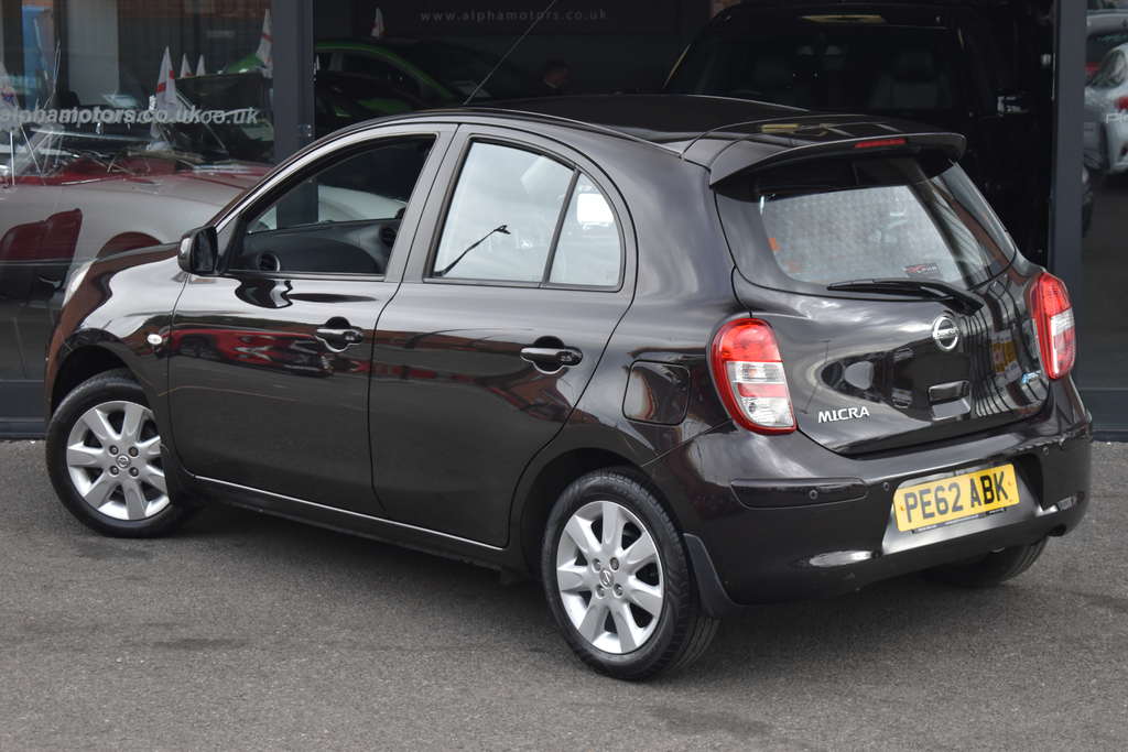 Nissan Micra 1.2 Dig-s Tekna Hatchback Euro 5  #2