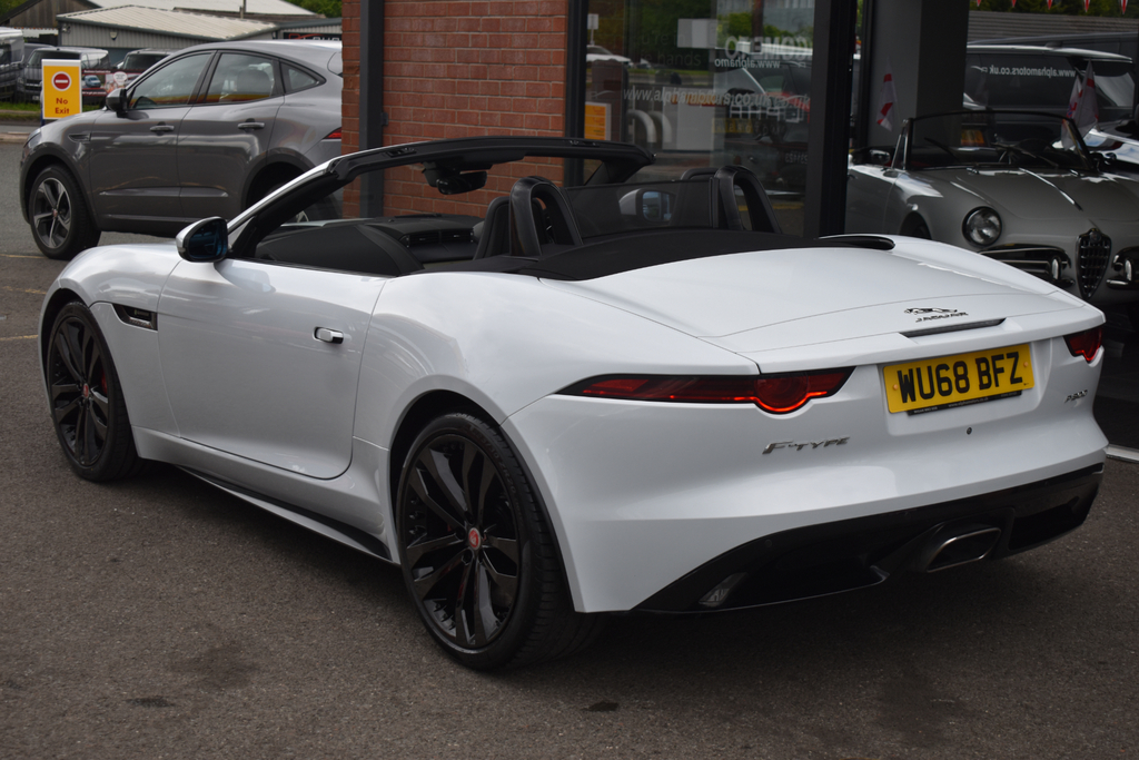 Jaguar F-Type P450 R-dynamic Blue #17