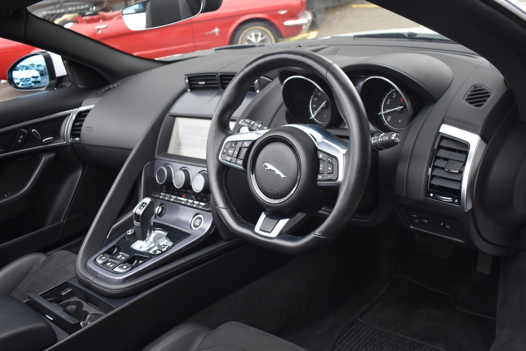 Jaguar F-Type P450 R-dynamic Blue #23