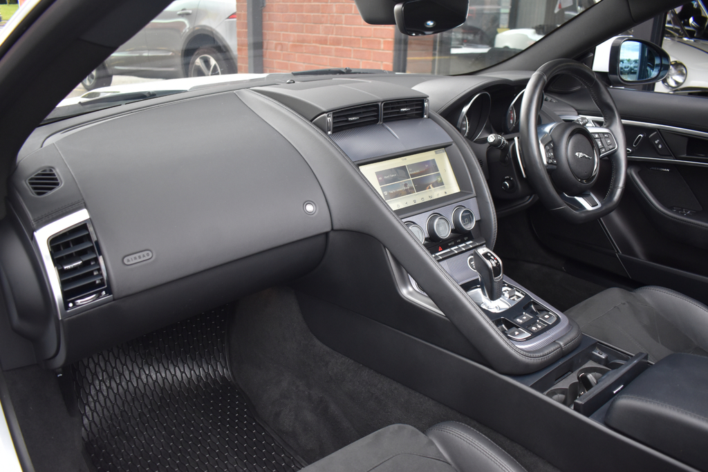 Jaguar F-Type P450 R-dynamic Blue #28