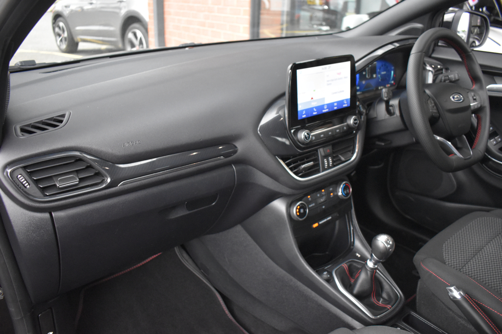 Ford Puma T Ecoboost St White #33