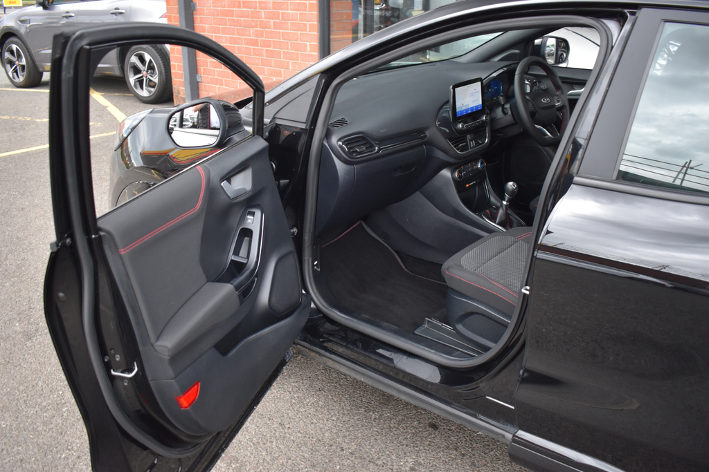 Ford Puma T Ecoboost St White #32