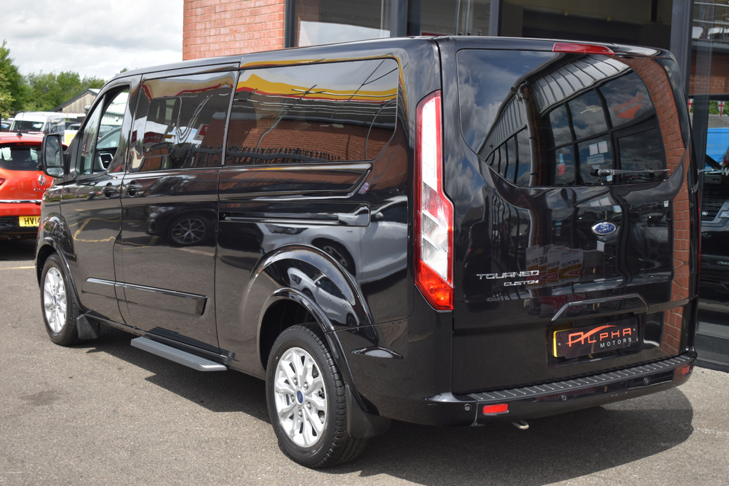 Ford Tourneo Custom 2.0 320 Ecoblue Titanium Minibus Double Cab Di Grey #17