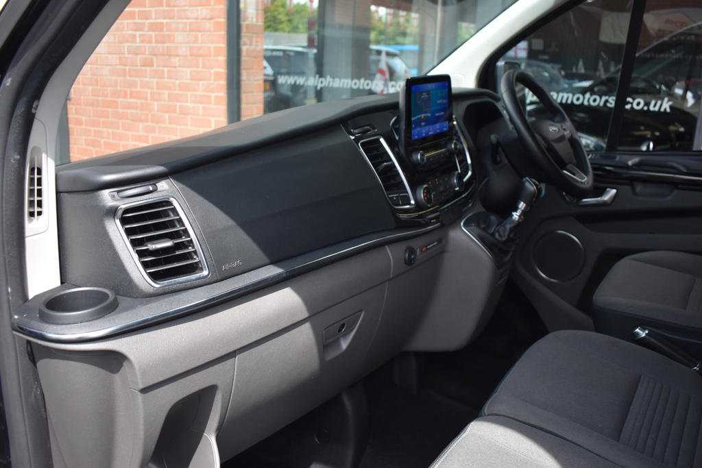 Ford Tourneo Custom 2.0 320 Ecoblue Titanium Minibus Double Cab Di Grey #32