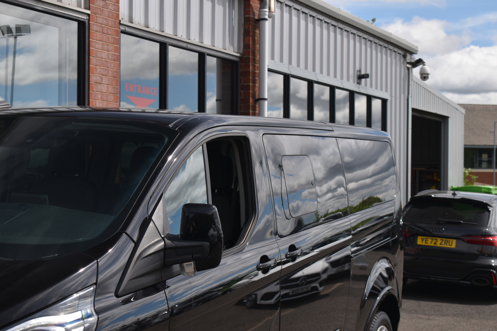 Ford Tourneo Custom 2.0 320 Ecoblue Titanium Minibus Double Cab Di Grey #20