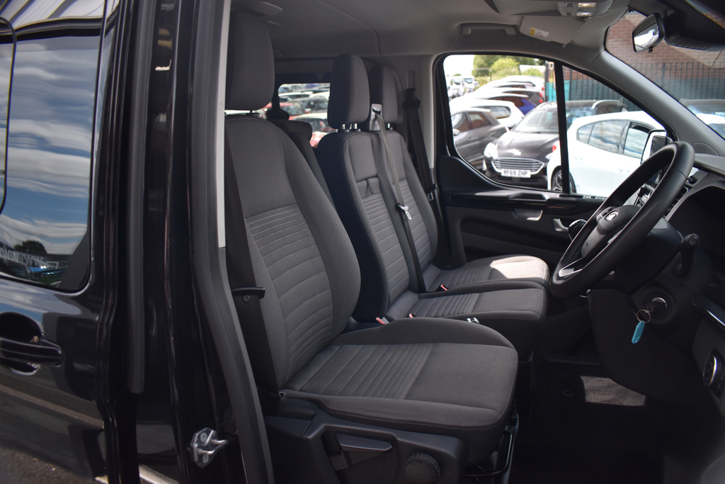 Ford Tourneo Custom 2.0 320 Ecoblue Titanium Minibus Double Cab Di Grey #7