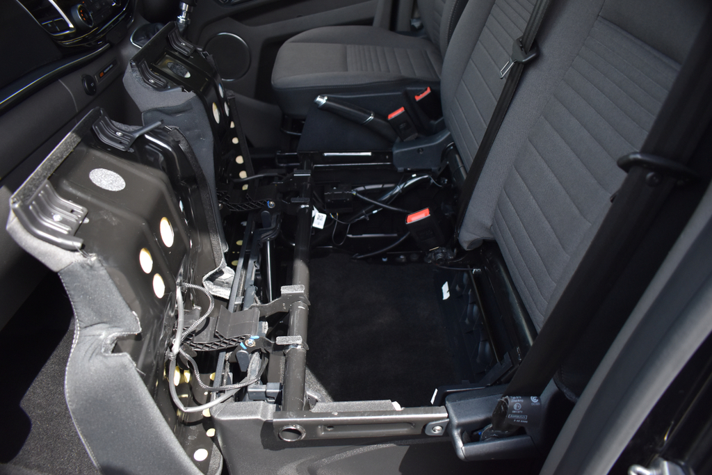Ford Tourneo Custom 2.0 320 Ecoblue Titanium Minibus Double Cab Di Grey #34