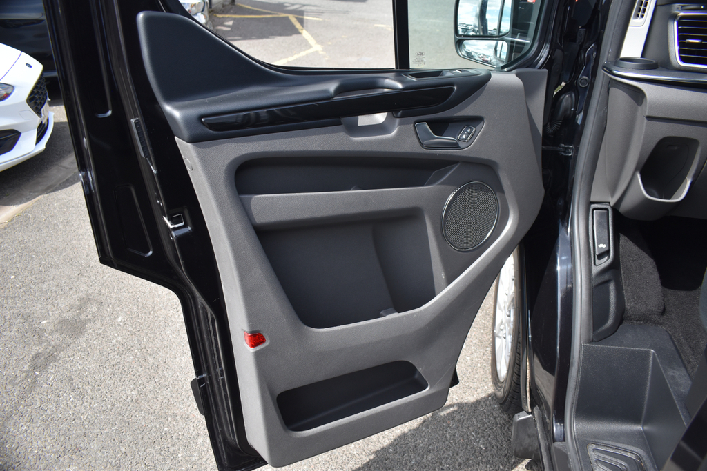 Ford Tourneo Custom Tourneo Connect Active Ecoblue Black #36