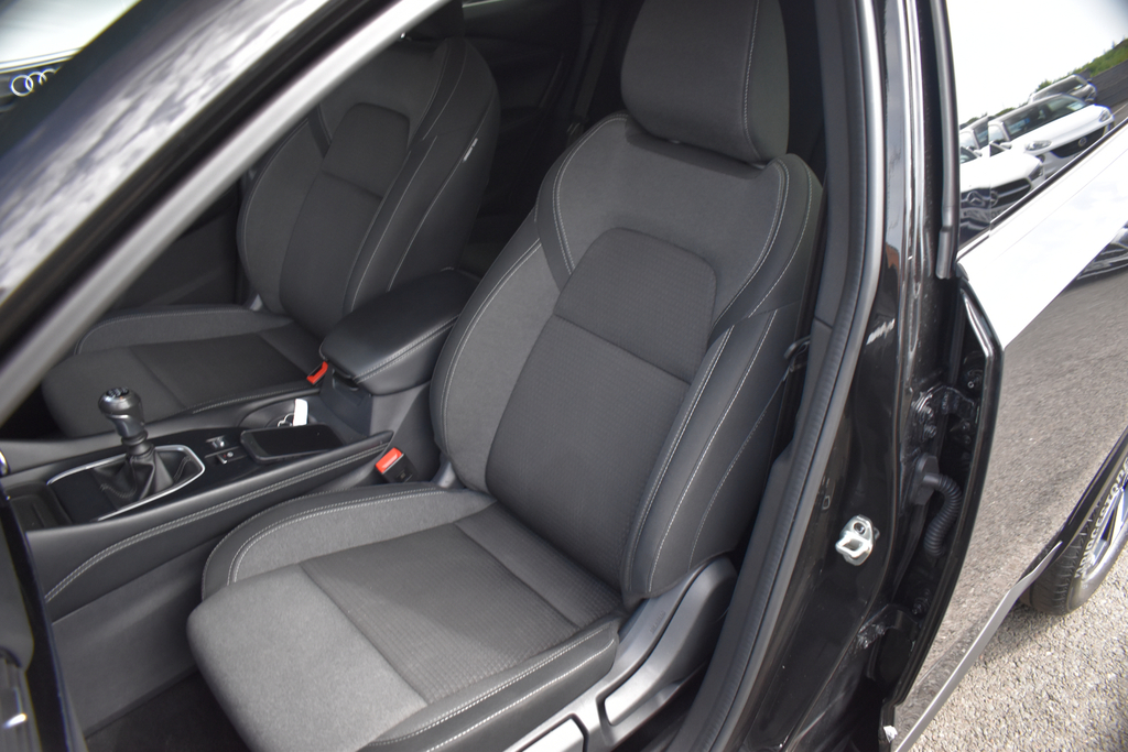 Nissan Qashqai Hatchback  #34