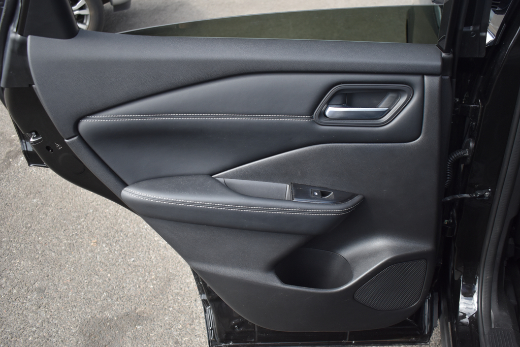 Nissan Qashqai Hatchback  #40