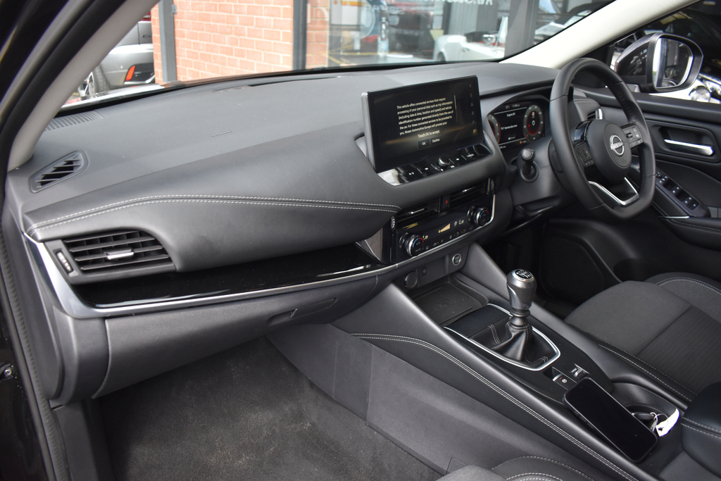 Nissan Qashqai Hatchback  #32