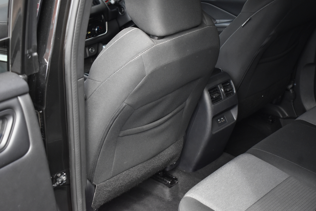 Nissan Qashqai Hatchback  #37