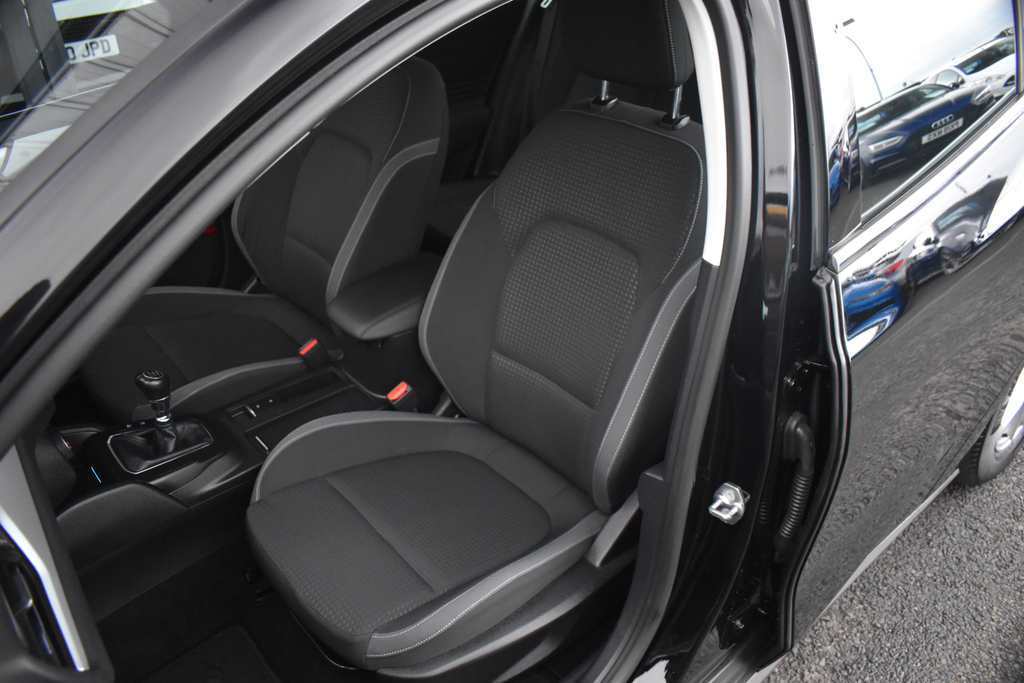 Ford Focus 1.0 T Ecoboost Zetec 201414 Blue #35
