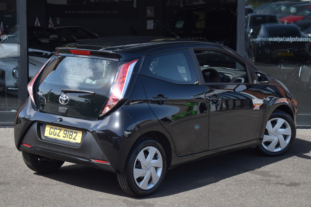 Toyota Aygo 1.0 Vvt-i X-play Hatchback Euro  #5