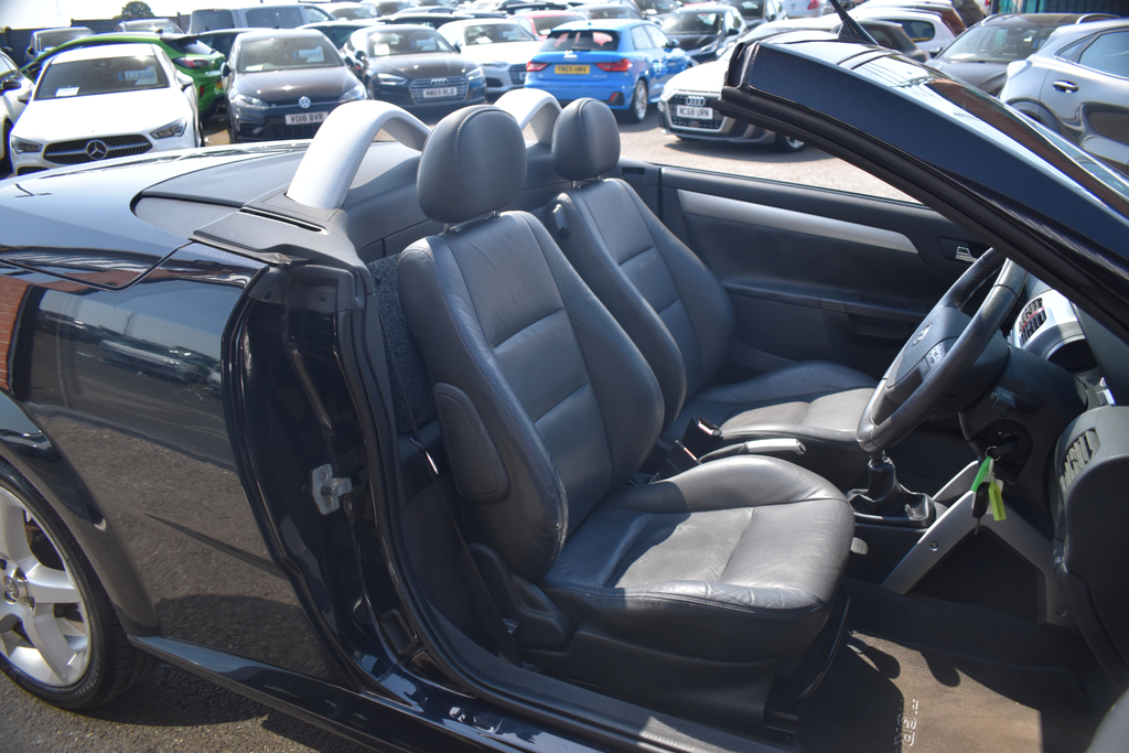 Vauxhall Tigra 1.8I 16V Exclusiv Ac Blue #7