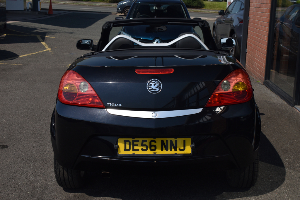 Vauxhall Tigra 1.4I 16V Exclusiv Convertible A  #6