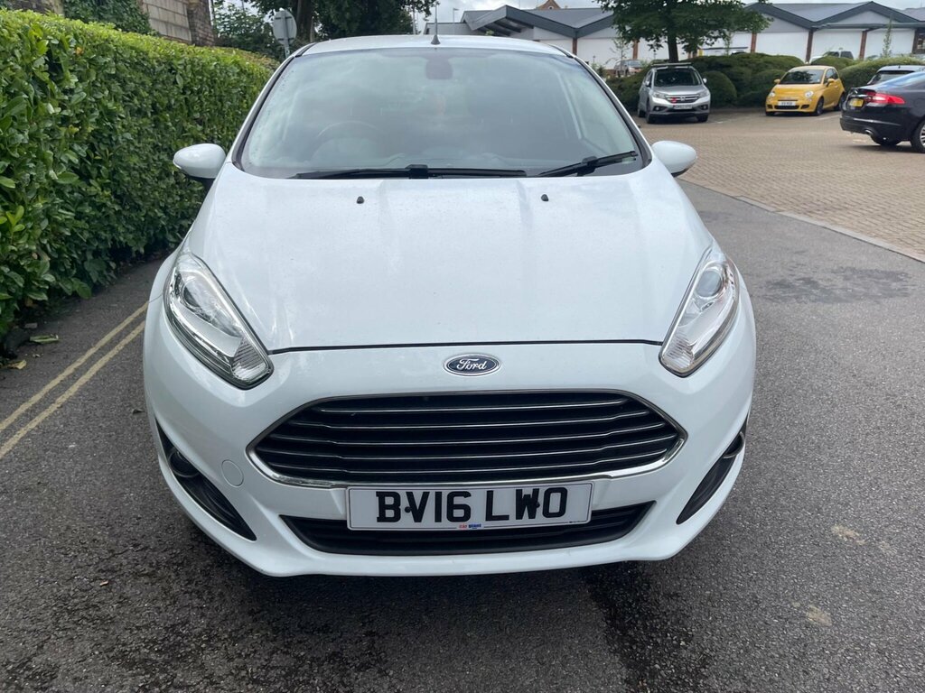 Ford Fiesta 1.6 Titanium Powershift Euro 6 White #3