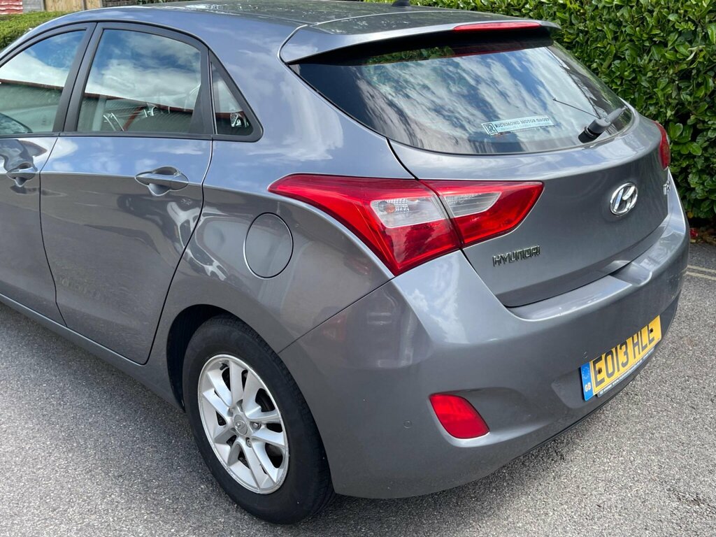 Hyundai I30 Crdi Active White #14