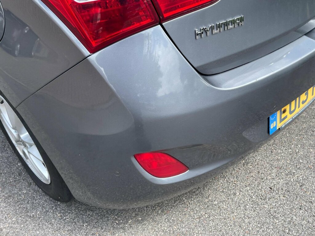 Hyundai I30 Crdi Active White #13