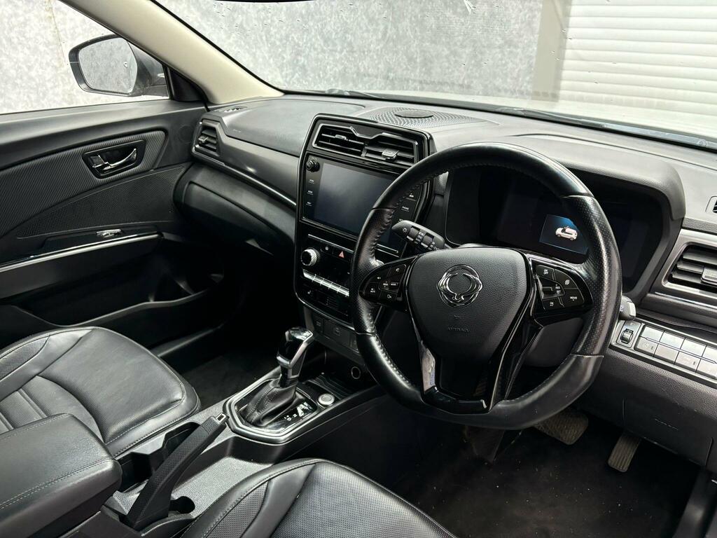 SsangYong Tivoli 1.5P Ultimate Nav Euro 6 Ss Silver #5