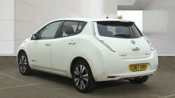 Nissan Leaf Tekna White #6