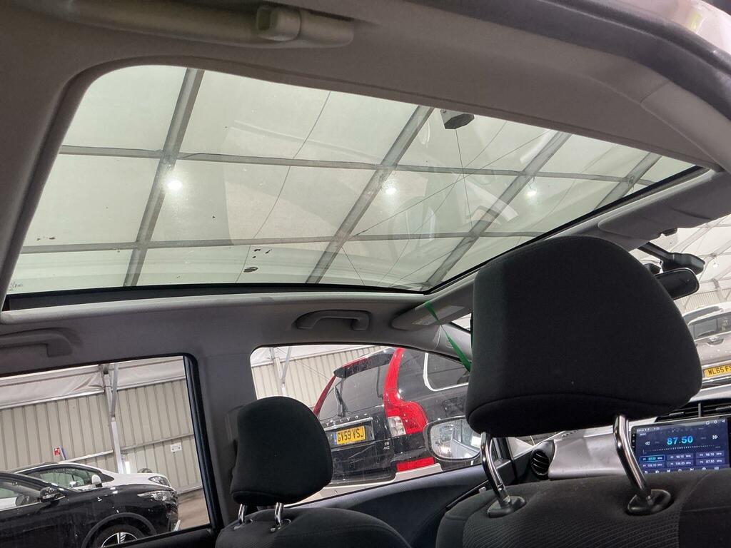 Honda Jazz 1.3 Dsi Se 82 Bhp Red #11