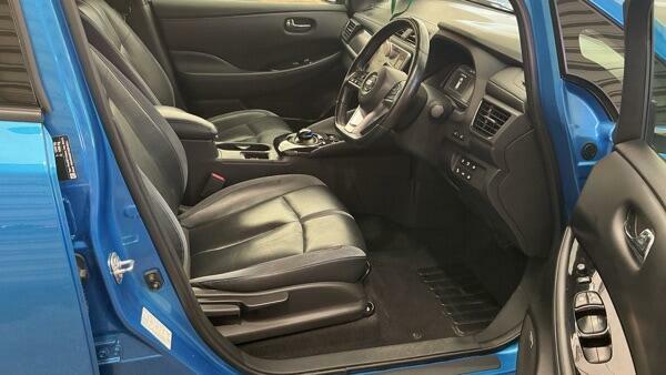 Nissan Leaf Tekna Blue #2