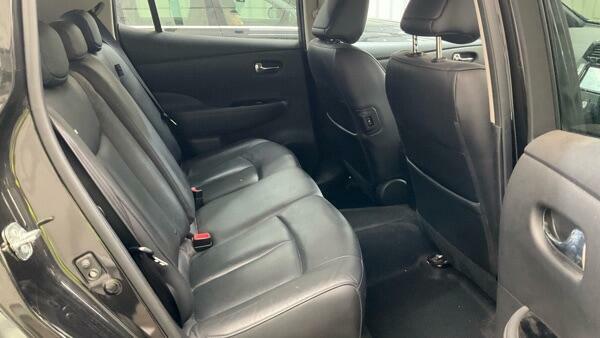Nissan Leaf Tekna Black #3