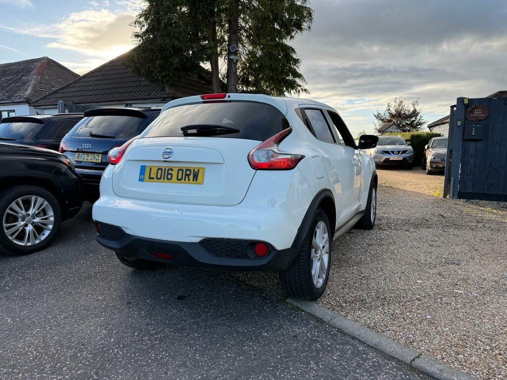 Nissan Juke 1.6 N-connecta Xtron Euro 6 LO16ORW White #2