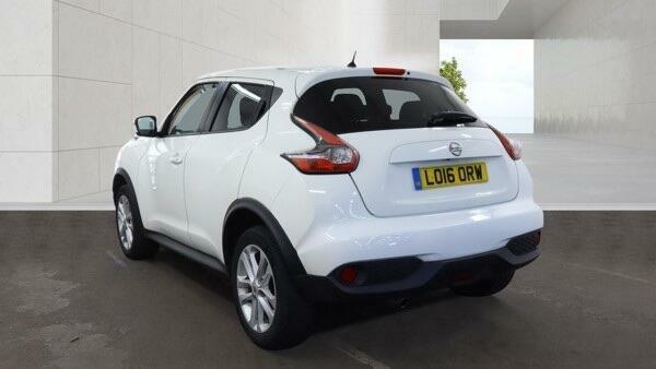 Nissan Juke N-connecta White #6