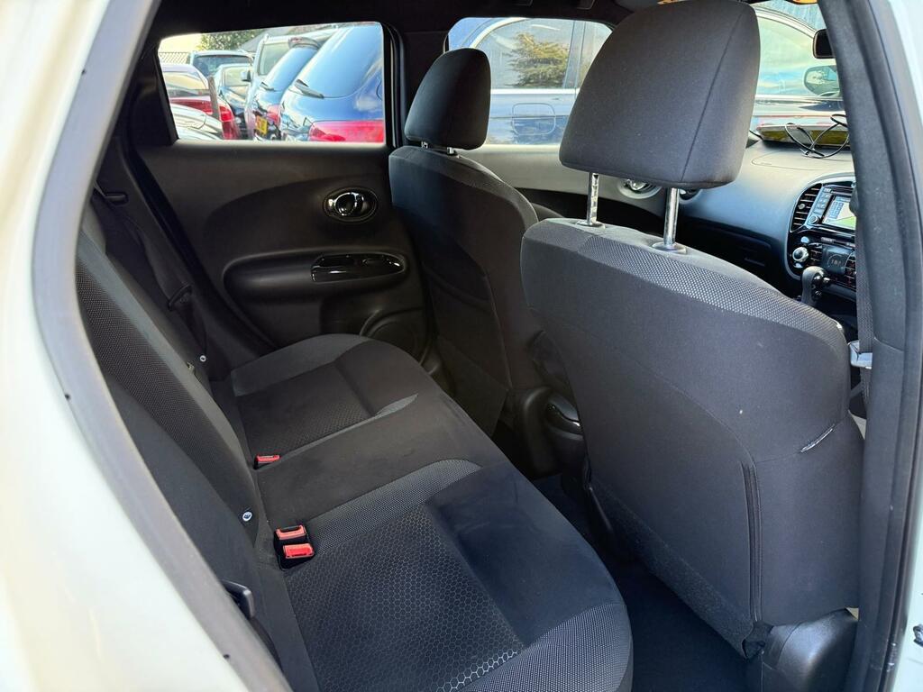 Nissan Juke 1.6 N-connecta Xtron Euro 6 LO16ORW White #4