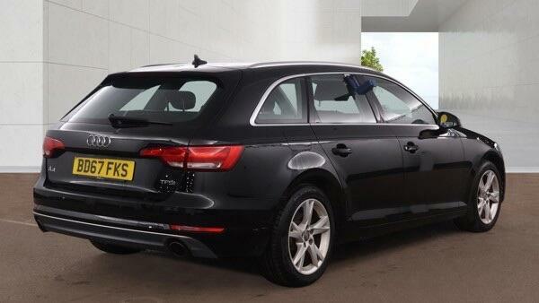 Audi A4 Avant Sport Black #4
