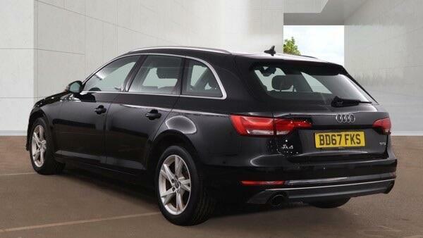 Audi A4 Avant Sport Black #6