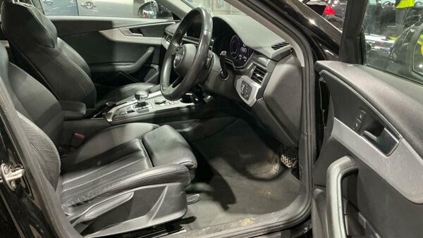 Audi A4 Avant Sport Black #2