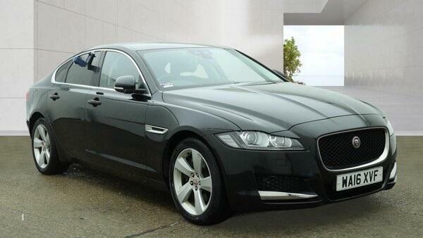 Jaguar XF Portfolio Black #5