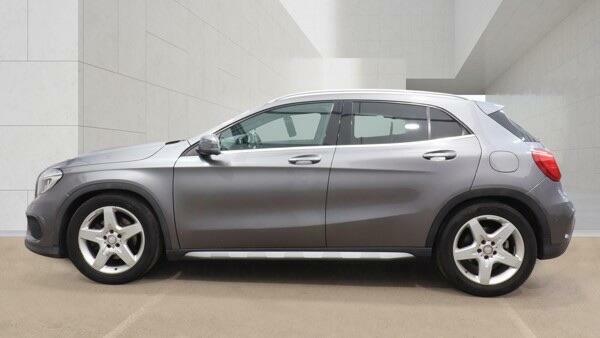 Mercedes-Benz GLA Class Suv White #8