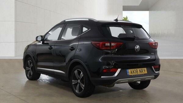 MG ZS Zs Exclusive Red #5