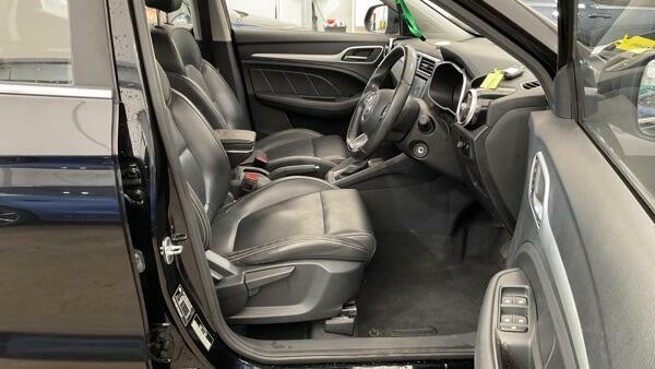 MG ZS Zs Exclusive Red #2