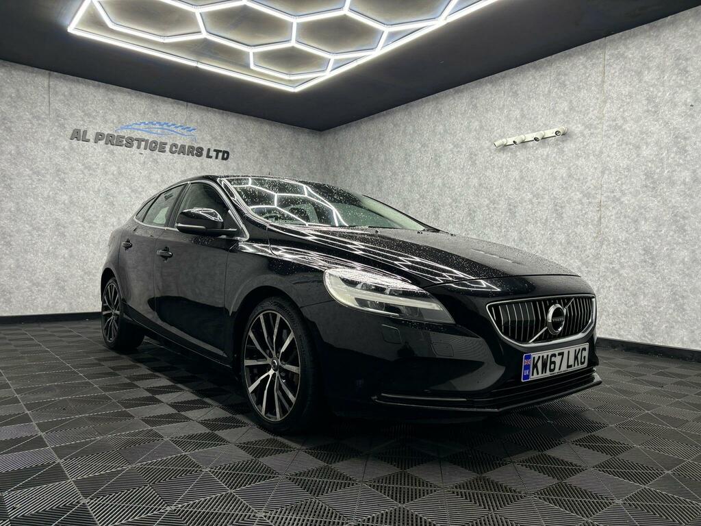 Volvo V40 1.5 T3 Inscription Euro 6 Ss KW67LKG Black #4
