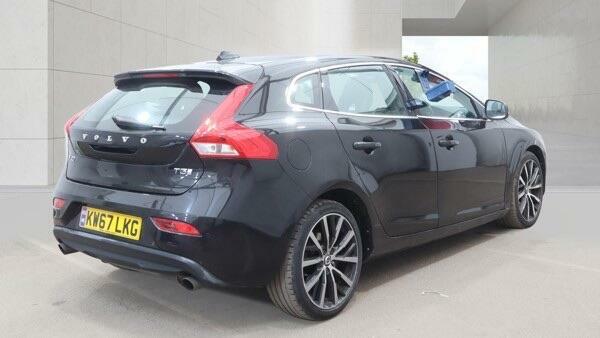 Volvo V40 Inscription Black #4