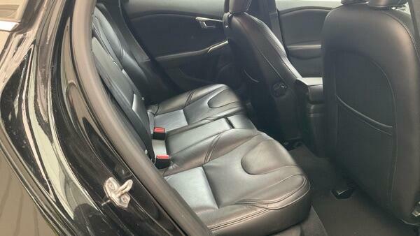 Volvo V40 Inscription Black #3