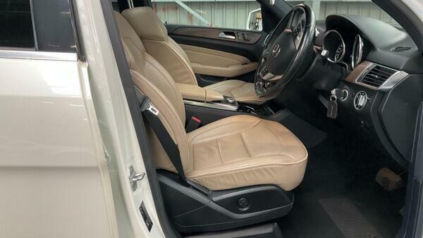Mercedes-Benz M Class Amg Sport White #2