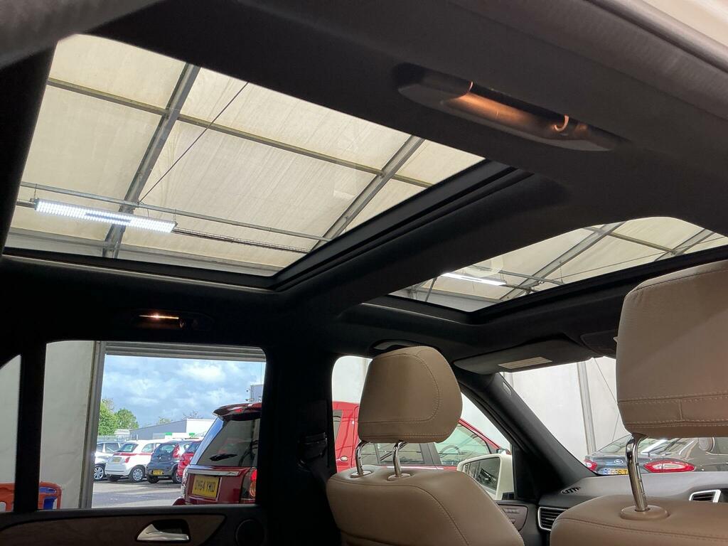 Mercedes-Benz M Class 4X4 2.1 Black #11