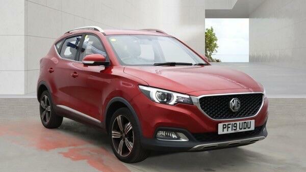 MG ZS Exclusive Red #5